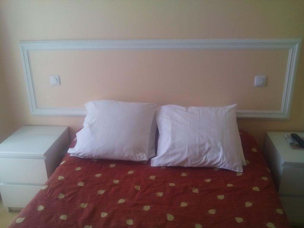 Hotel Andre Gill Paris Quarto foto